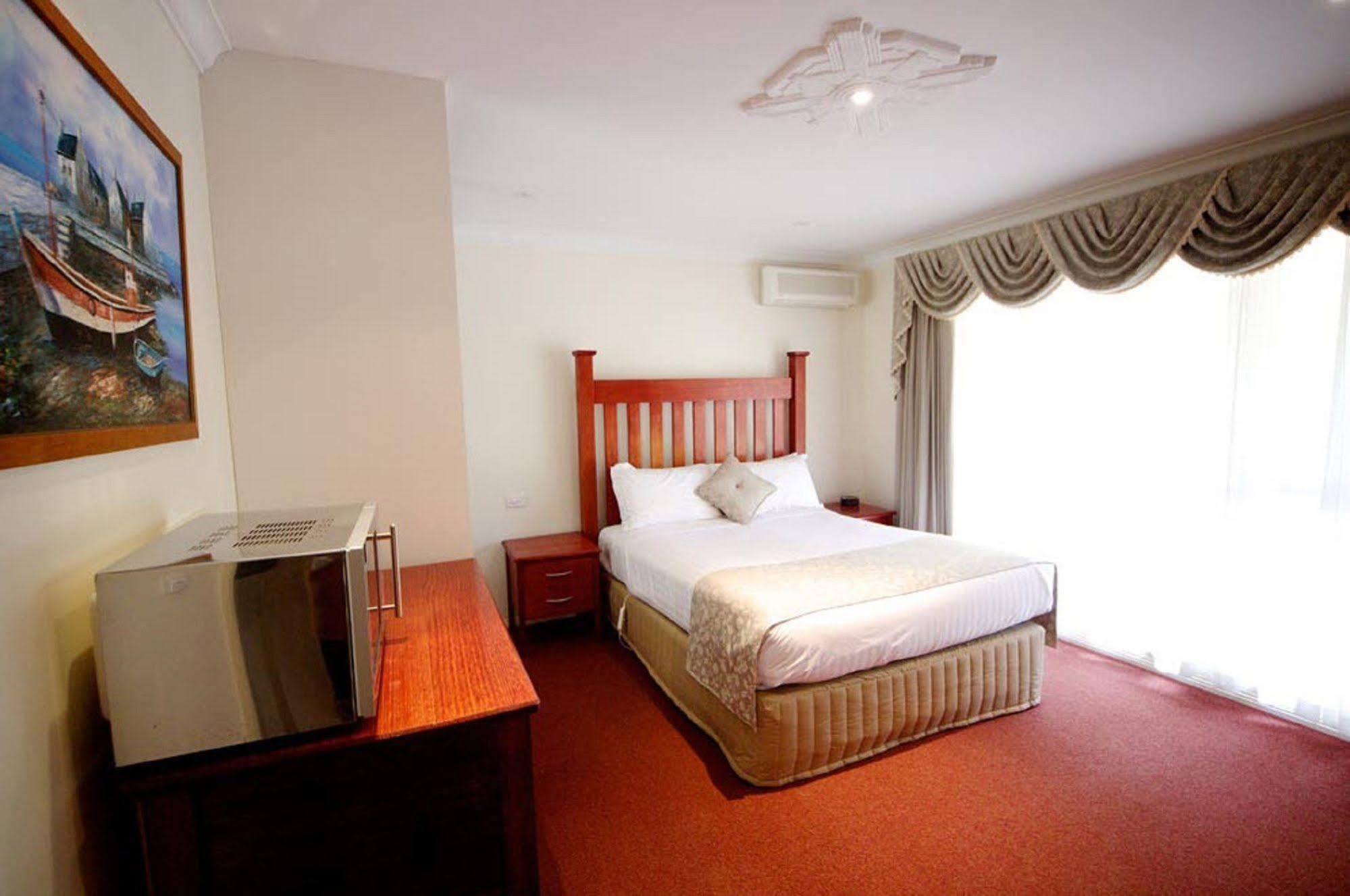 Sanctuary House Resort Motel Healesville Exterior photo